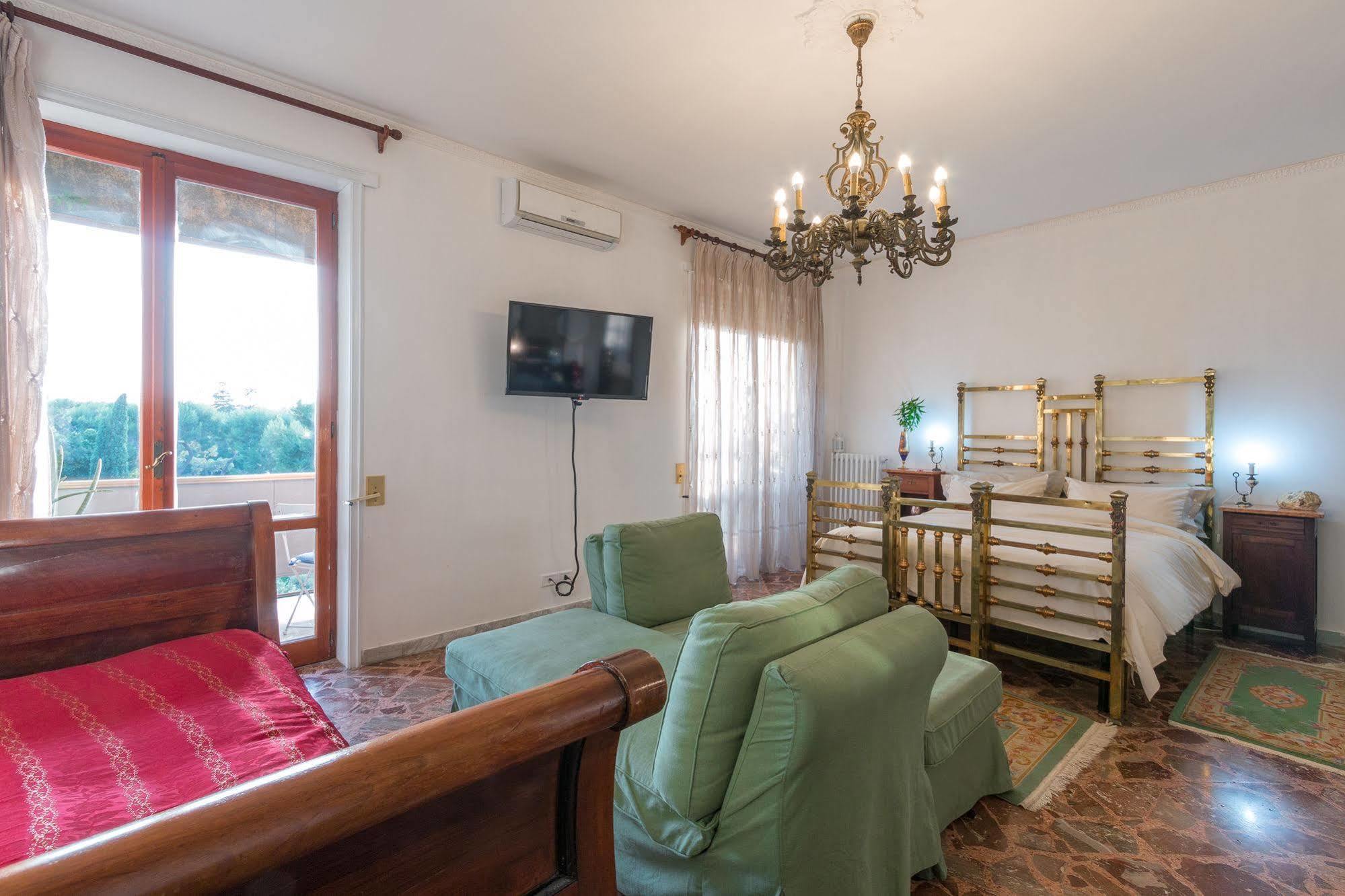 Larala' Bed and Breakfast Lecce Eksteriør billede